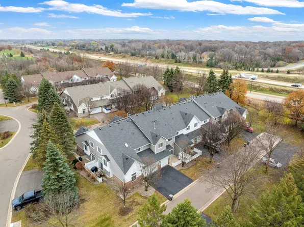 8467 Kimball Dr, Eden Prairie, MN 55347