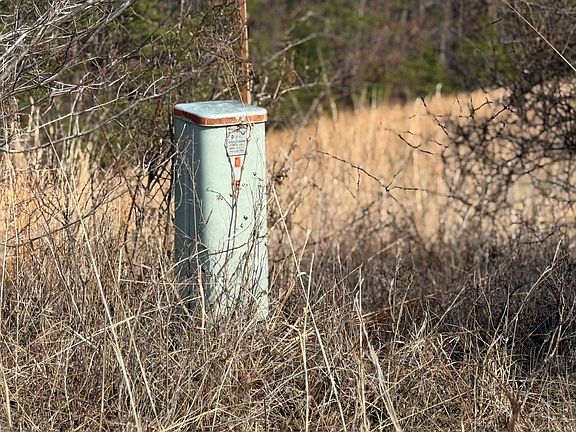 5th image of Crumptown Rd