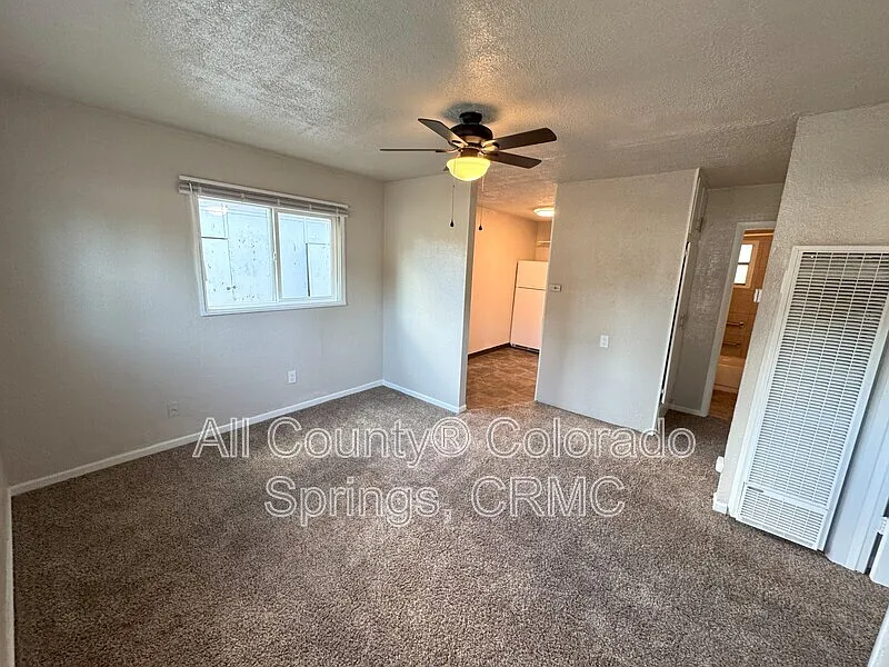 2 bed, 1.0 bath, 576 sqft, $1,195 — Photo 3