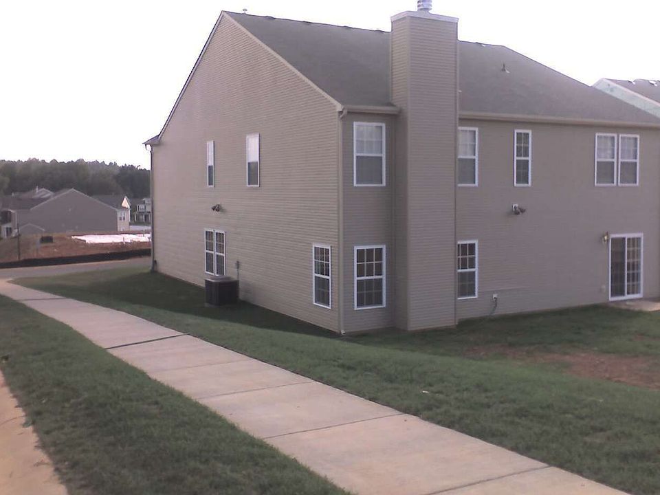 2nd image of 100 Fawn Ridge Ct