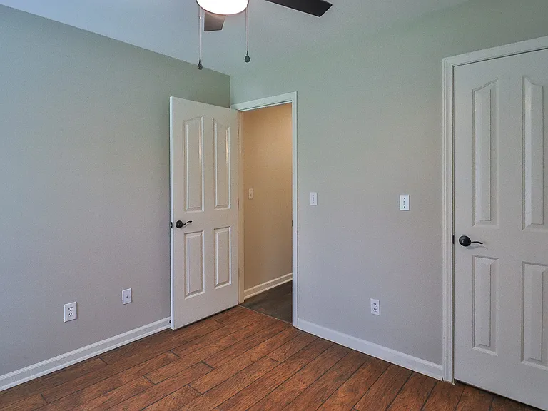 1914 Sandbrook Dr — Photo 33