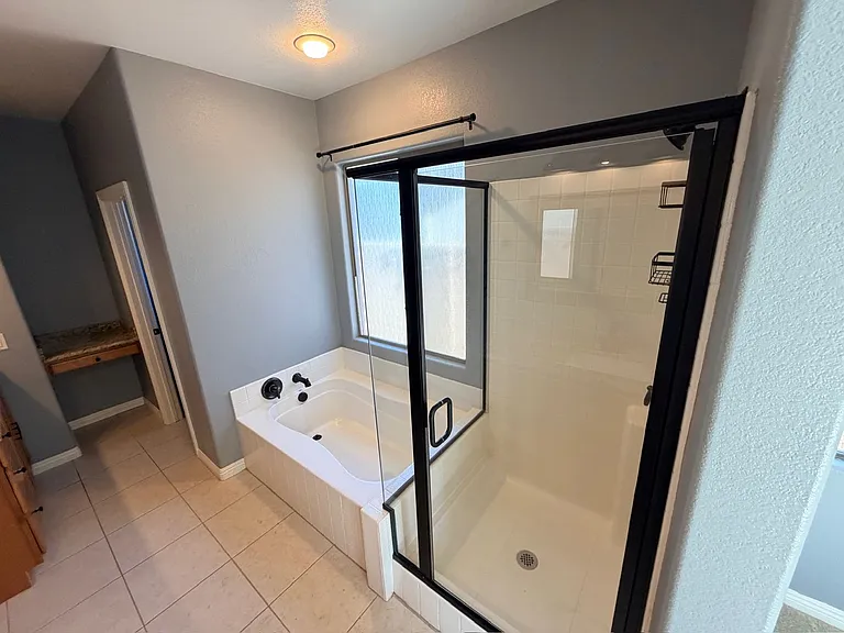 8137 Slate Falls St — Photo 15