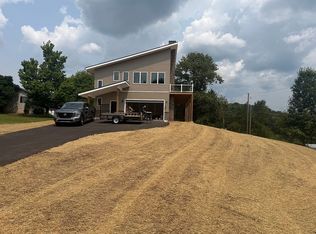 1875 Sitting Bull Dr, Auburn, PA 17922