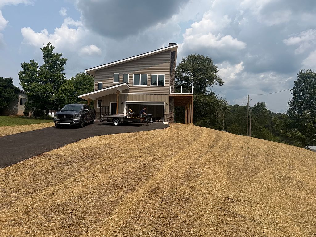 1875 Sitting Bull Dr - Property Image