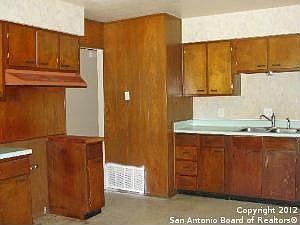 5th image of 7410 Latigo Dr