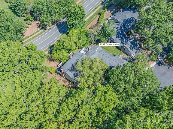 2nd image of 2705 Tiergarten Ln