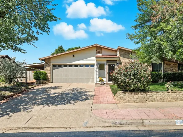 3709 Pinewood St, Bedford, TX 76021