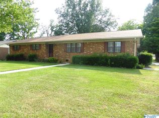 1801 19th Ave SW, Decatur, AL 35601