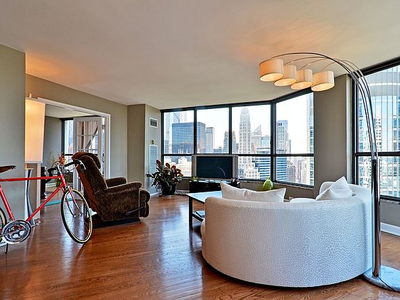 3rd image of 405 N Wabash Ave Unit 3204