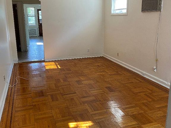 5th image of 8839 14th Ave Floor 1
