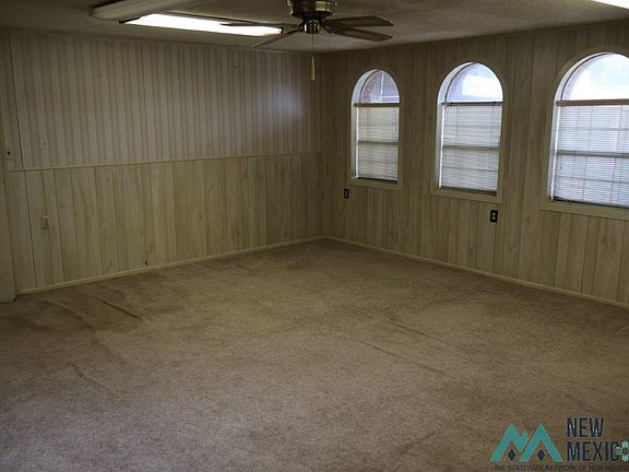 3rd image of 704 Austin Ave