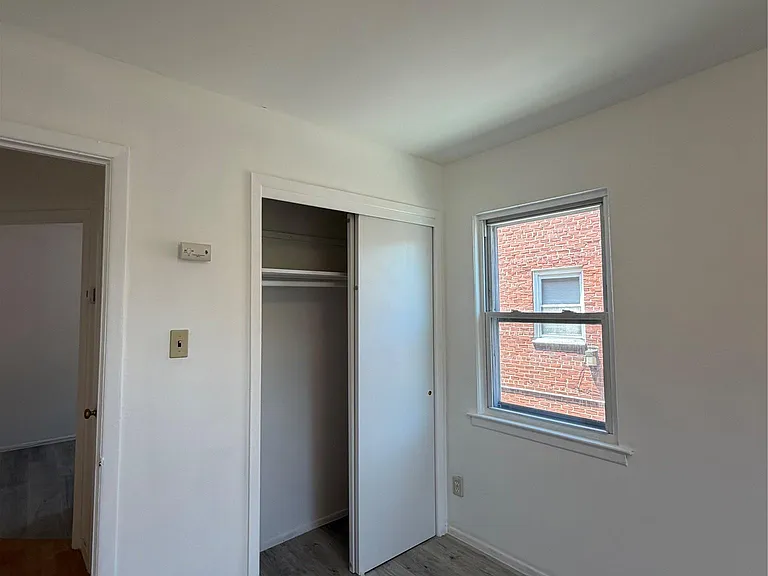 2735 Cropsey Ave #B — Photo 19