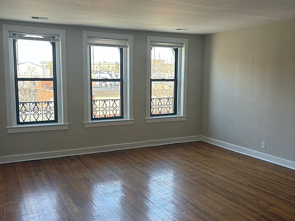 4th image of 1768 Columbia Rd NW APT 4