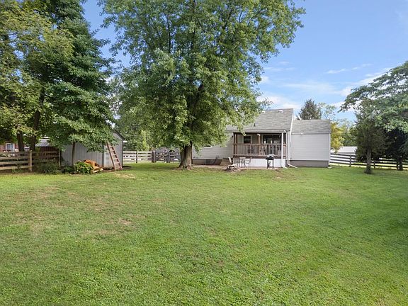 3rd image of 1009 Glen Este Ln