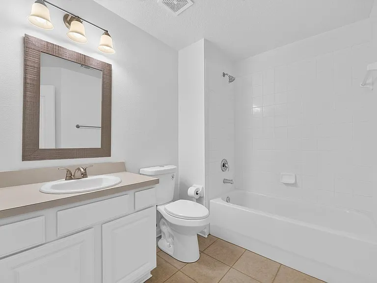 4979 Pond Ridge Dr — Photo 28