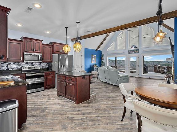 3rd image of 273 Sunset Way