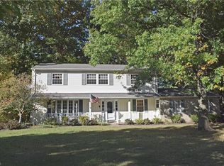 9885 Whitewood Rd, Brecksville, OH 44141