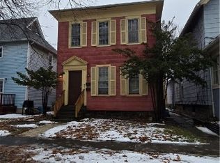 627 4th St, Niagara Falls, NY 14301