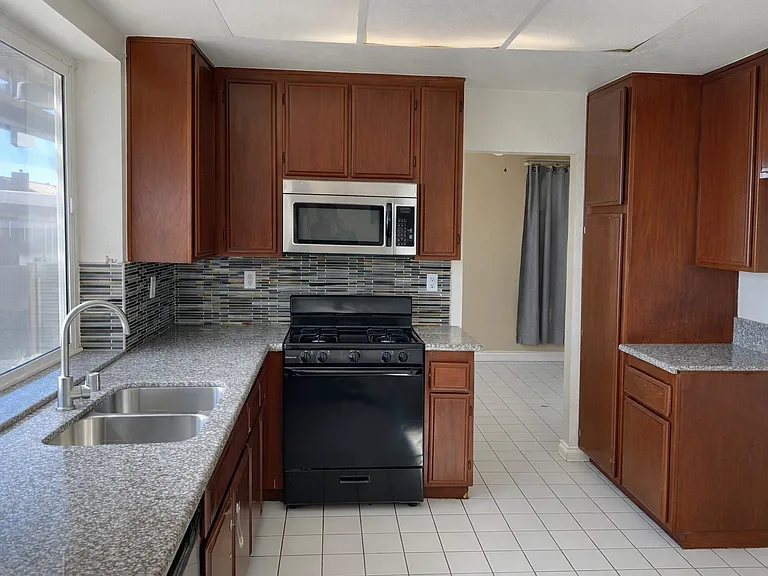 14527 Pony Trail Rd — Photo 6