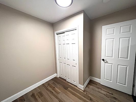 4th image of 310 E 6th St APT 13