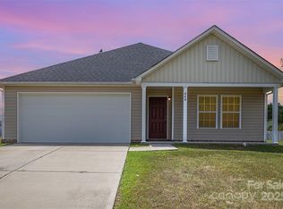646 Scarlet Leaf Ln, Oakboro, NC 28129