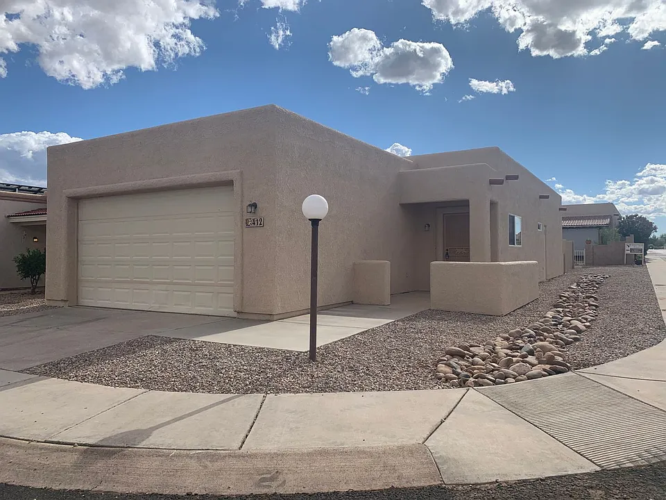 526 S Clubhouse Ln