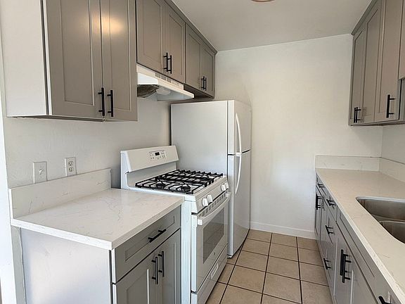 2nd image of 1980 Harbor Ave #0