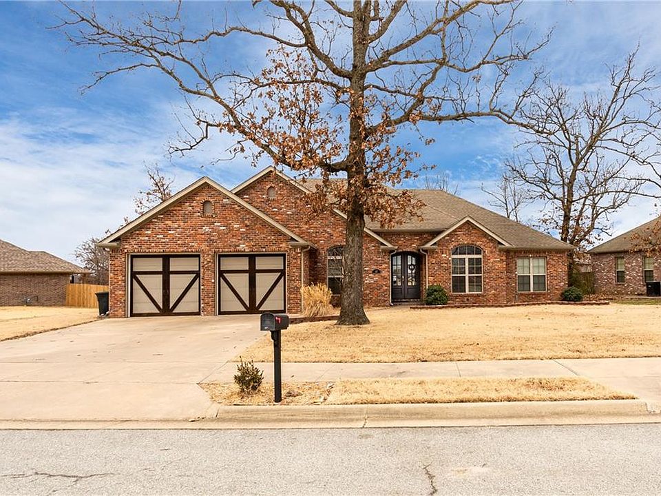 1st image of 407 Buffalo Gap Dr