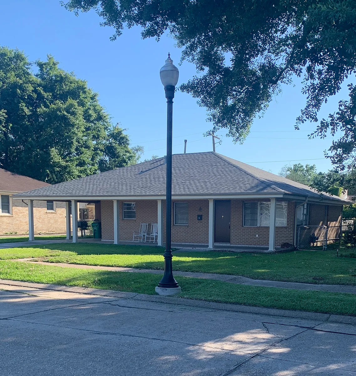 Building Photo - 724 Green Acres Rd