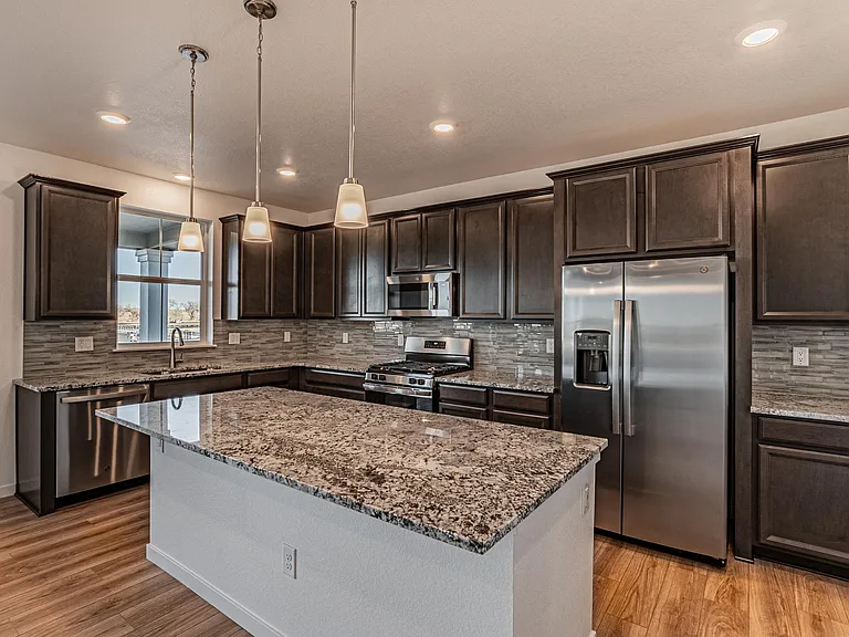 24325 E Ada Pl — Photo 2