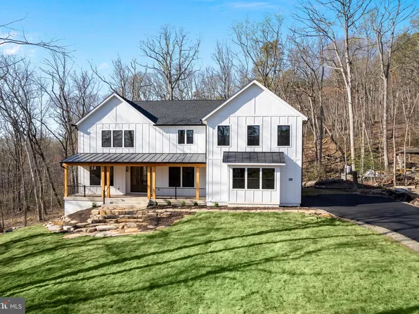2922 Martin Ter, Haymarket, VA 20169