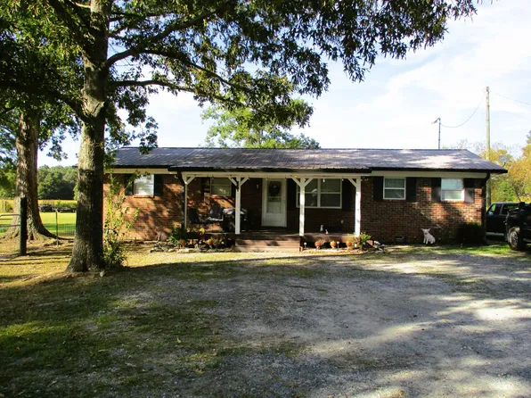 416 Walraven Rd NW, Sugar Valley, GA 30746