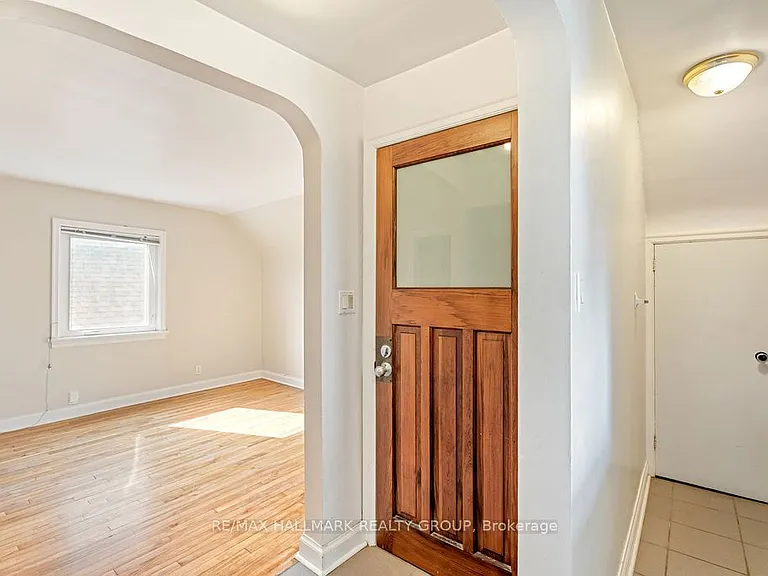 359 Dominion Ave #2 — Photo 4
