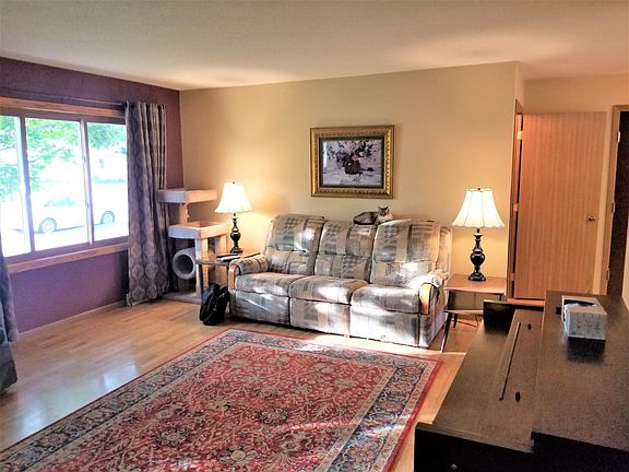 5th image of 108 Andrew Dr