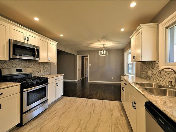 5th image of 1441 Buckeye Cir