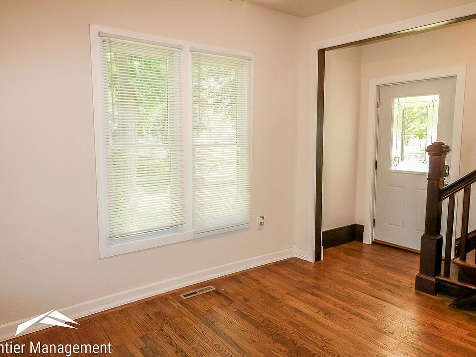 917 Osage St Manhattan KS Zillow