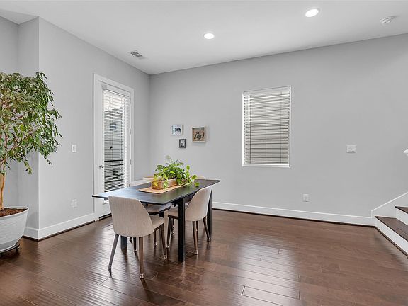 3rd image of 961 Saint Augustine St