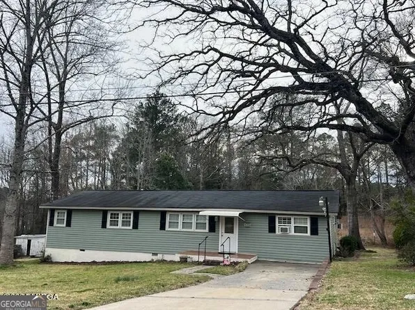 4365 Crystal Lake Dr, Macon, GA 31217