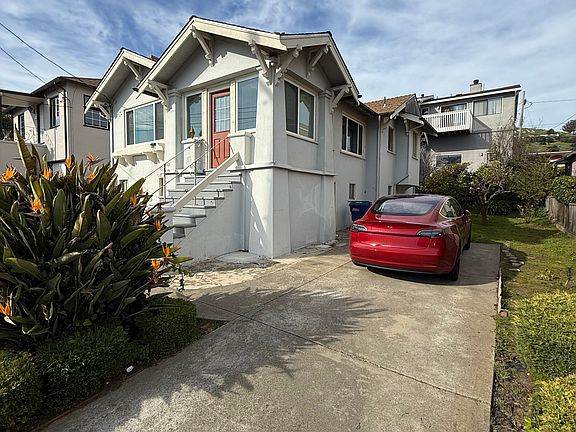 2nd image of 606 Miller Ave