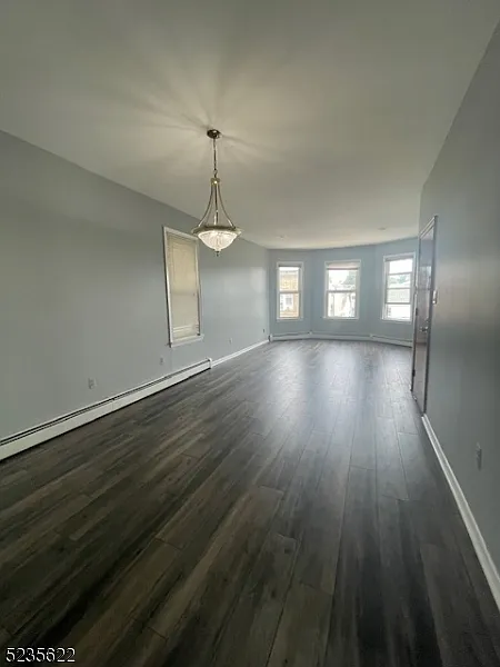 2 bed, 1.0 bath, $2,200 — Photo 3