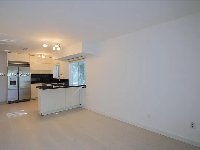 3239 W Trade Ave #9 — Photo 10