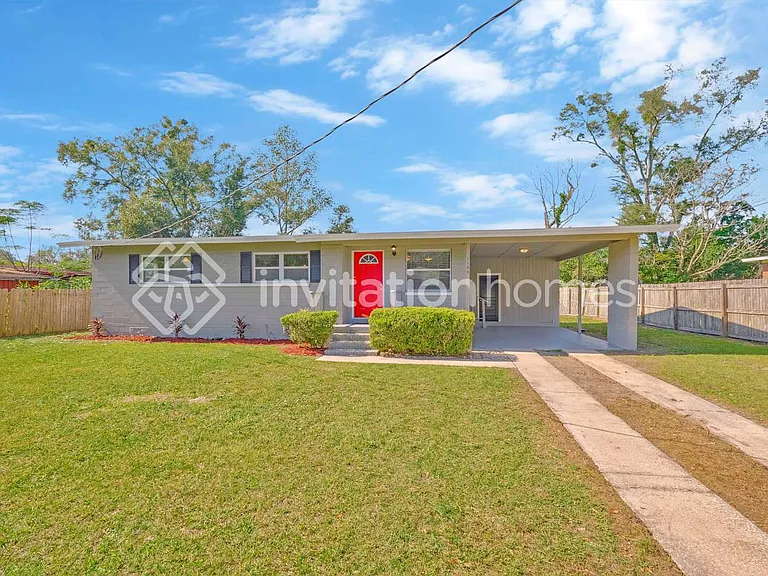 1144 Skye Dr E — Photo 1