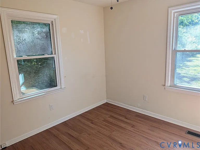 23421 Courthouse Rd — Photo 16