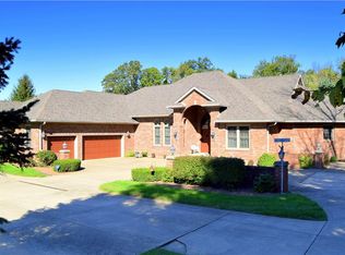 7230 Walnut Creek Xing, Avon, IN