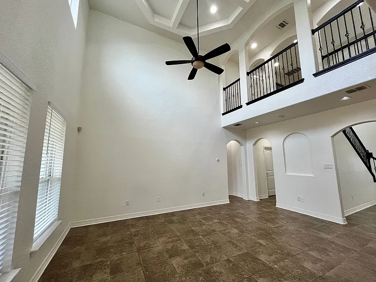 13724 Altamirano — Photo 13