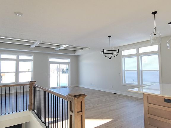 4th image of 5548 Albright Ave #22