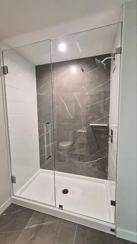 1 bed, 749 sqft, $2,300 — Photo 2