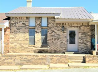 111 Sonora Dr, Sonora, TX 76950