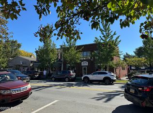 313 Broad St, Milford, PA 18337