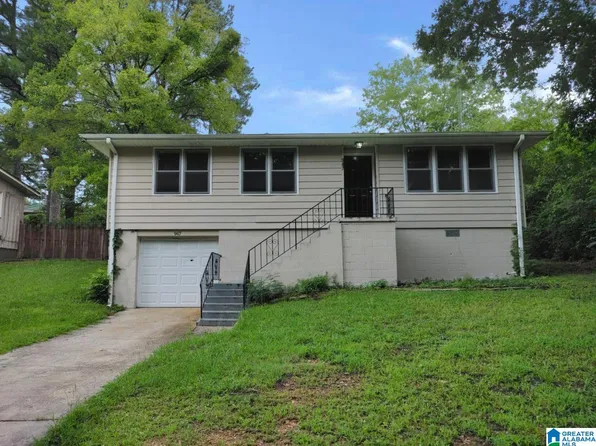 947 Rutledge Dr, Fairfield, AL 35064